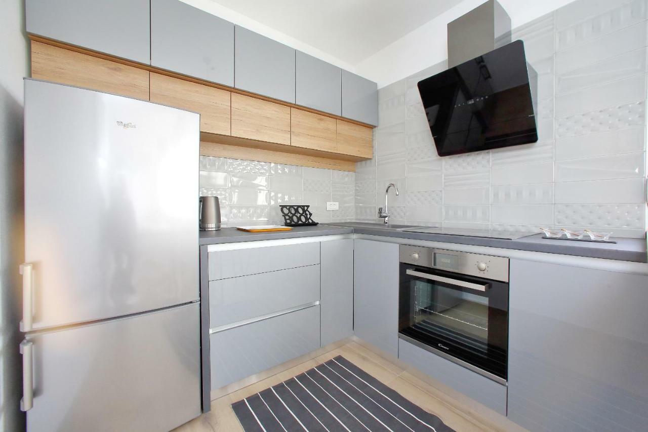 L Apartments بيبينيا المظهر الخارجي الصورة