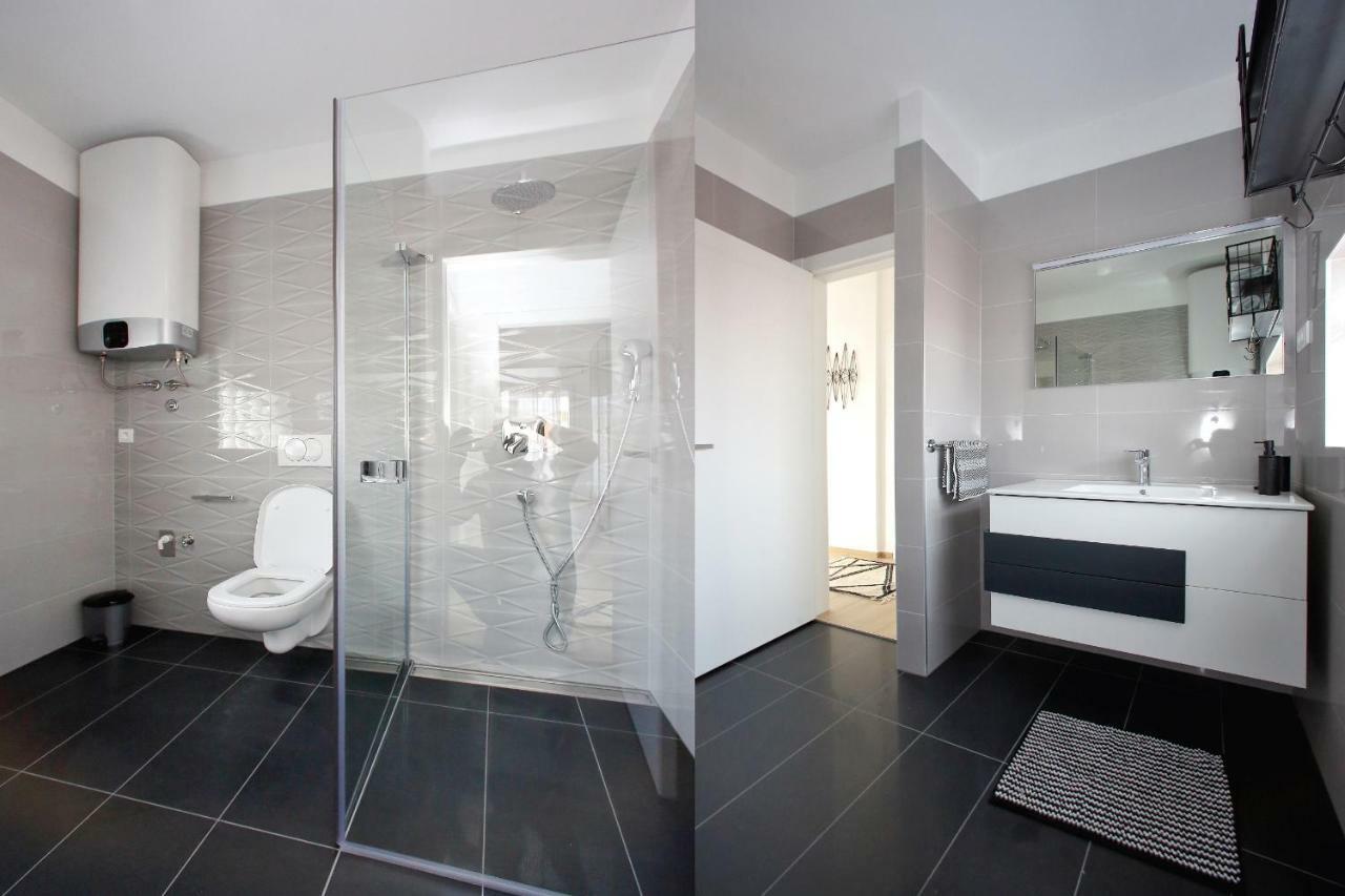 L Apartments بيبينيا المظهر الخارجي الصورة