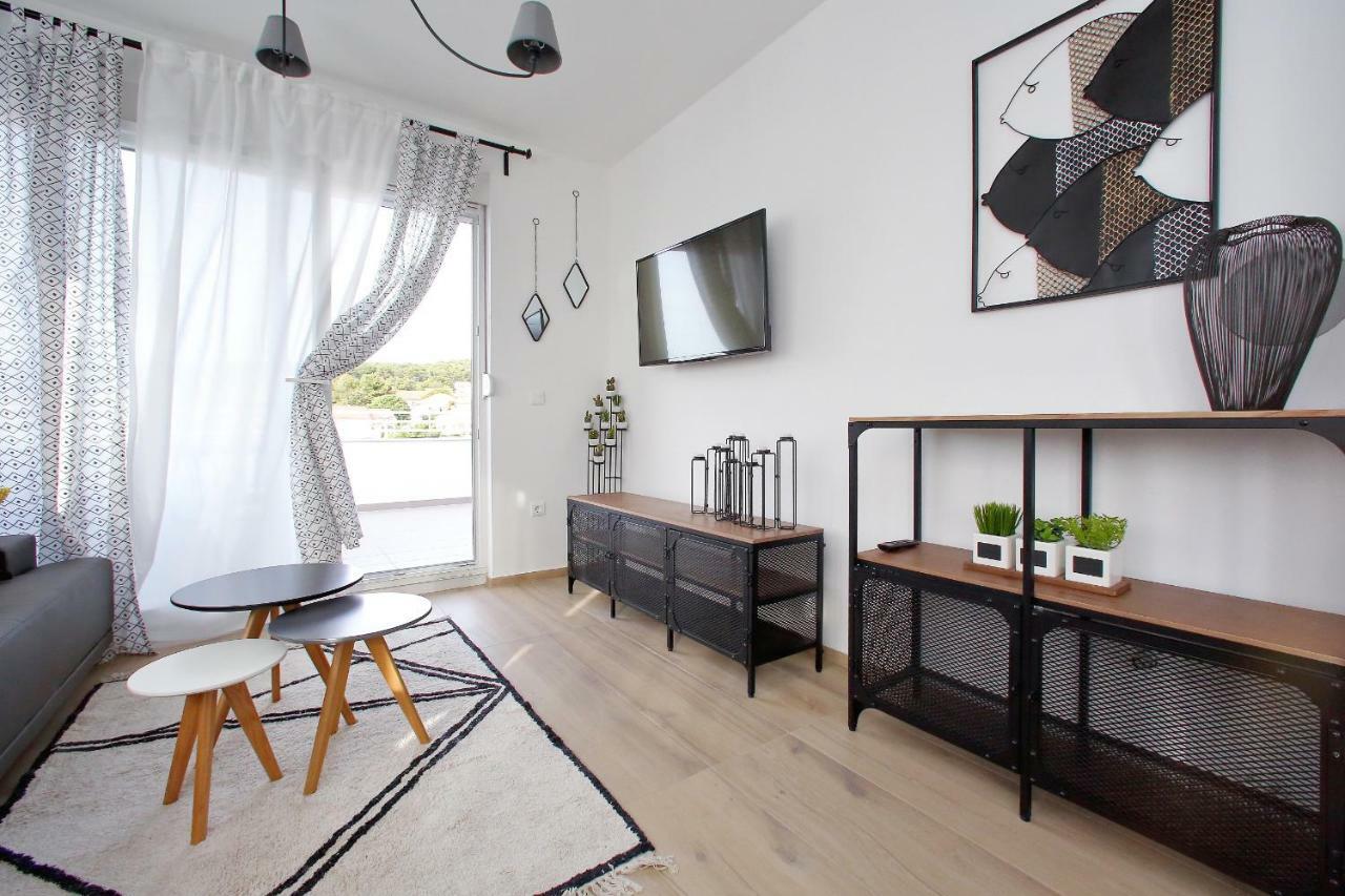 L Apartments بيبينيا المظهر الخارجي الصورة