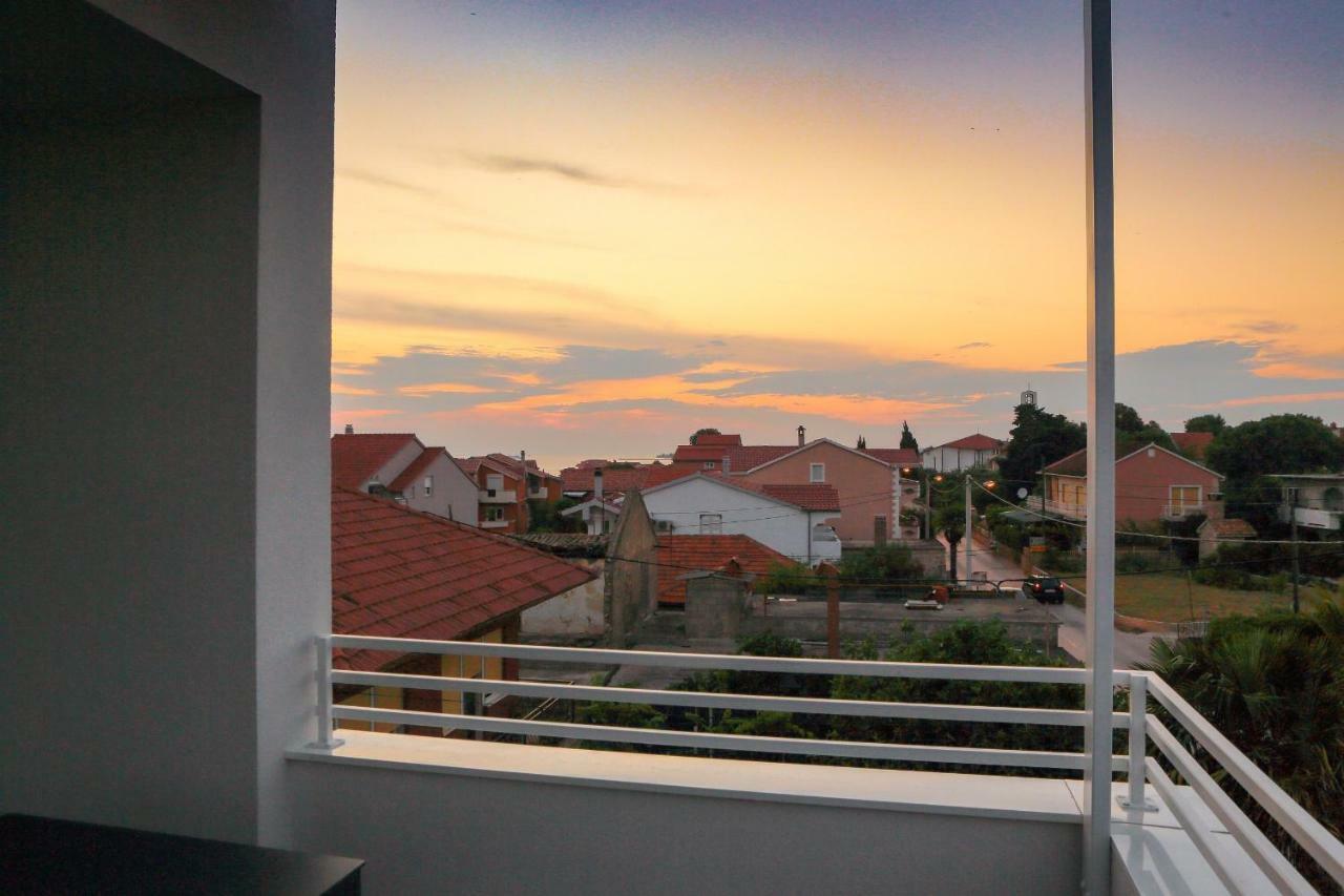 L Apartments بيبينيا المظهر الخارجي الصورة