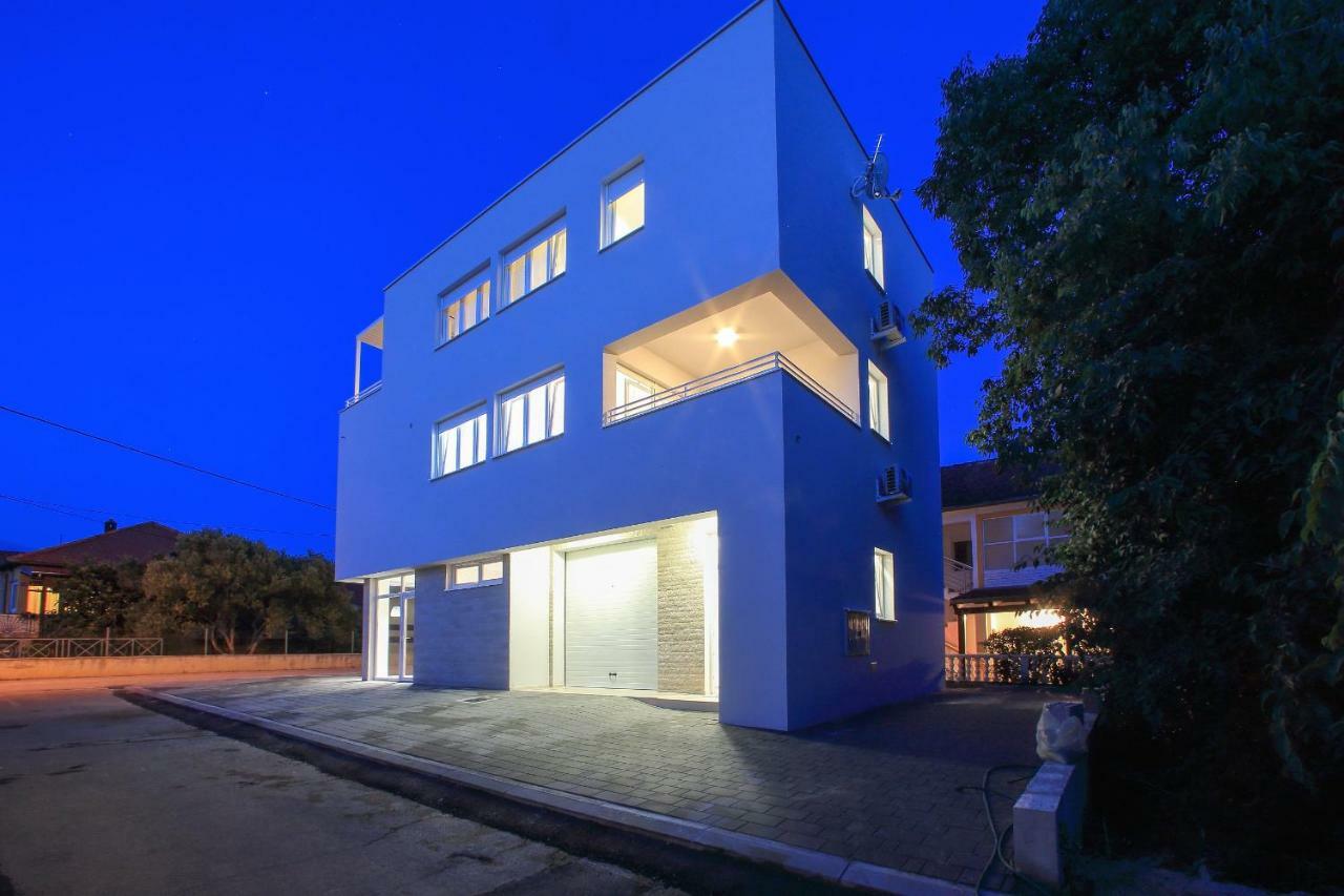 L Apartments بيبينيا المظهر الخارجي الصورة